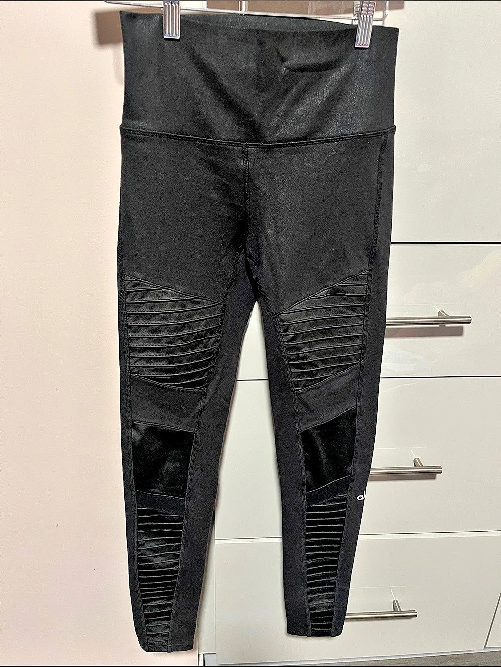 Alo Black Moto Leggings Size Small Like New